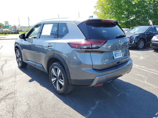 Certified 2026 Nissan Rogue SL AWD/4WD image 3