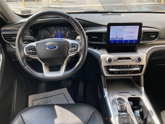 Certified 2020 Ford Explorer XLT w/ Equipment Group 202A AWD/4WD image 19