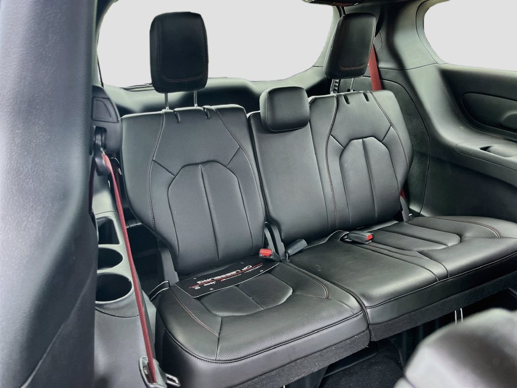 New 2027 Chrysler Pacifica Select FWD image 26