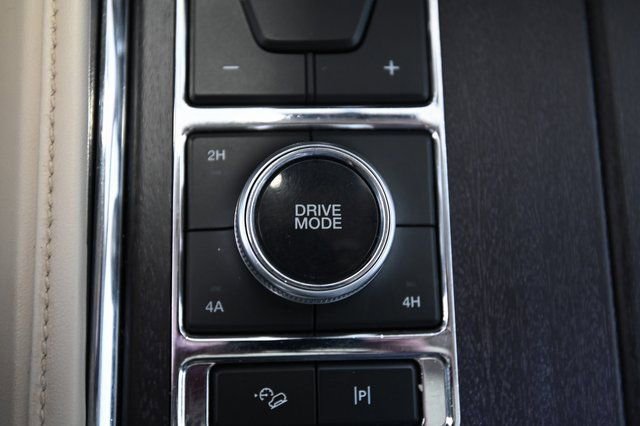 Used 2024 Ford Expedition Max Platinum AWD/4WD image 32