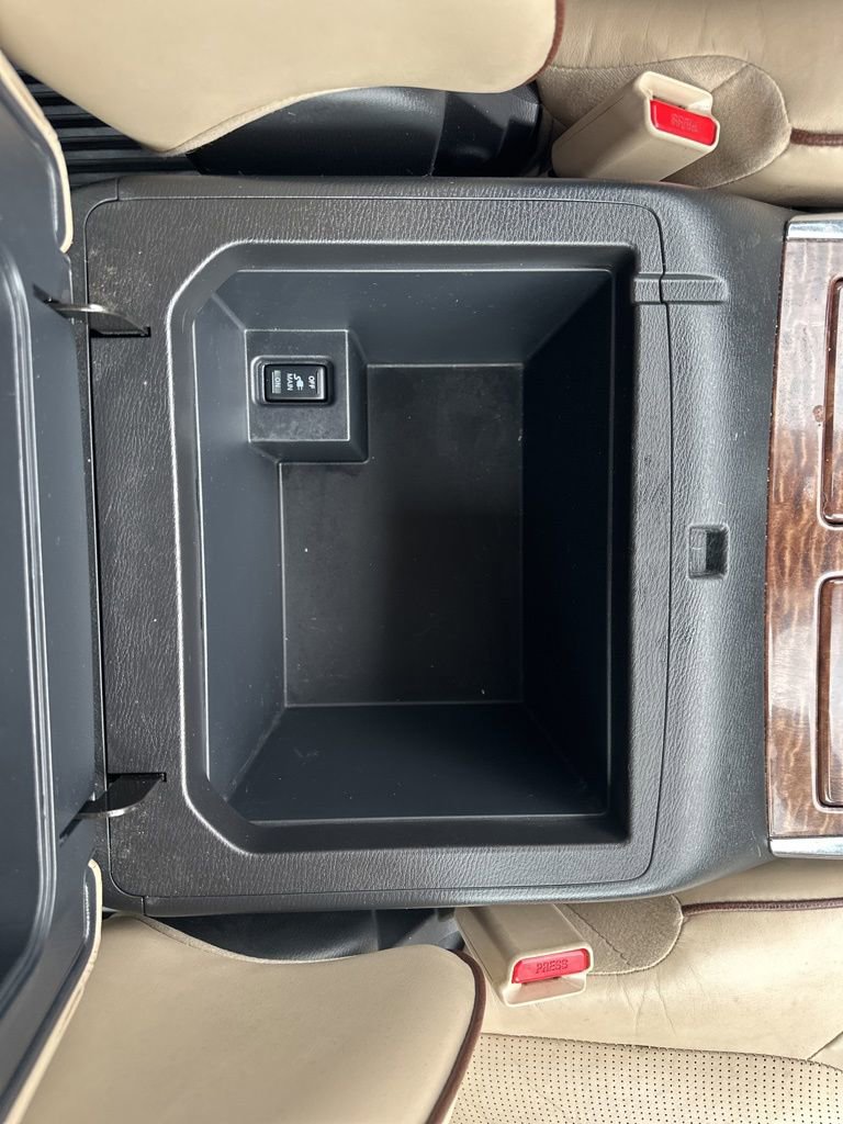 Used 2018 Nissan Armada Platinum image 8