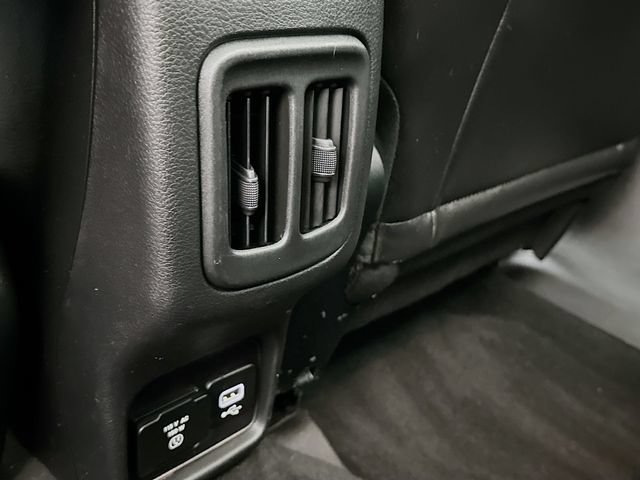 Used 2018 Jeep Compass Limited w/ Navigation Group AWD/4WD image 32