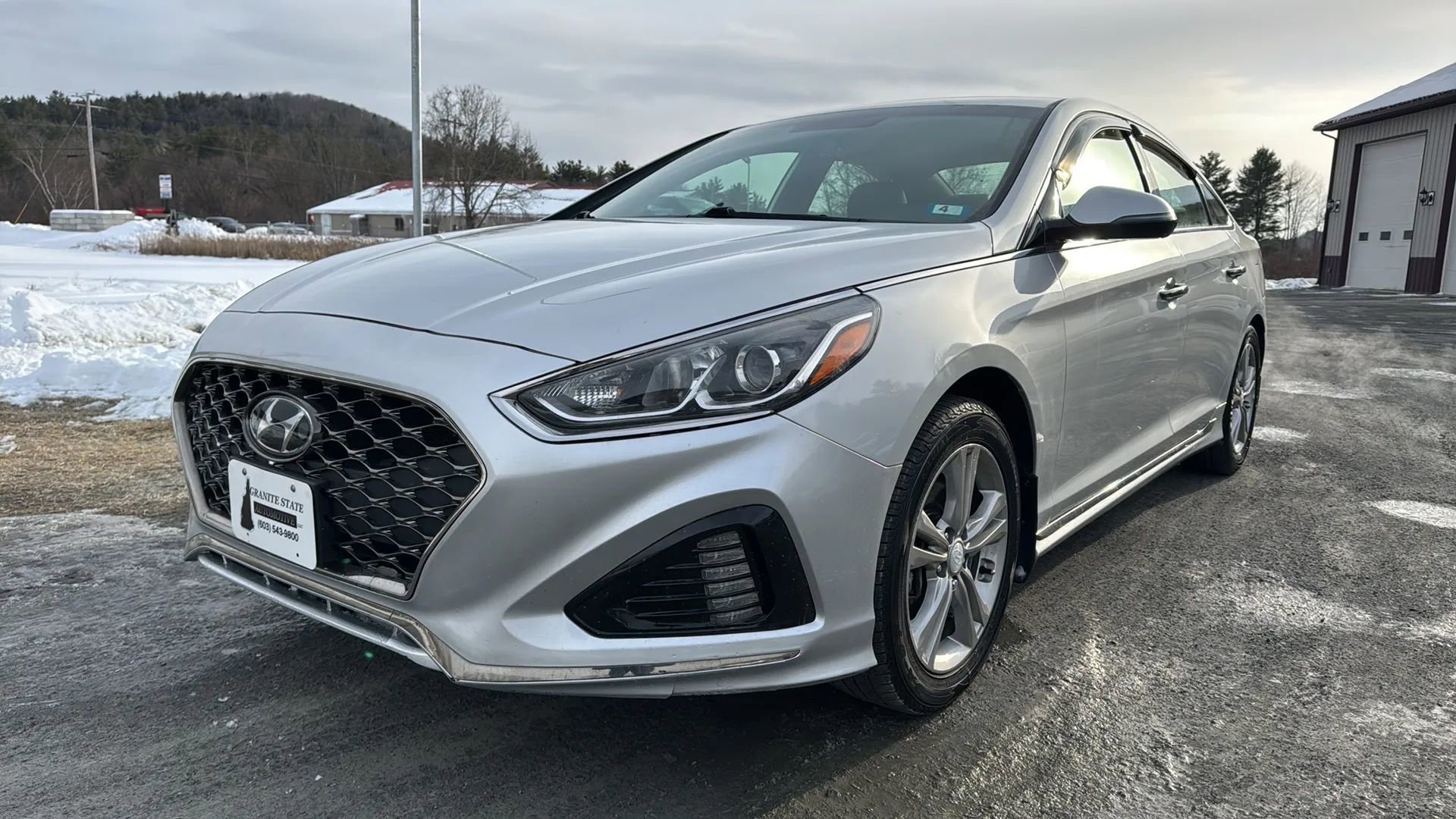 Used 2018 Hyundai Sonata Sport image 2