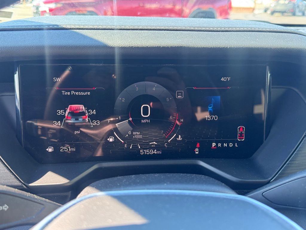 Used 2024 GMC Acadia Elevation image 16