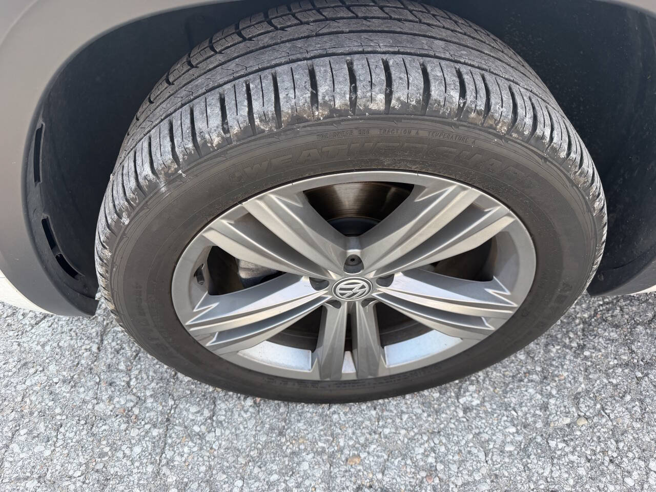 Used 2018 Volkswagen Atlas SEL AWD/4WD image 9