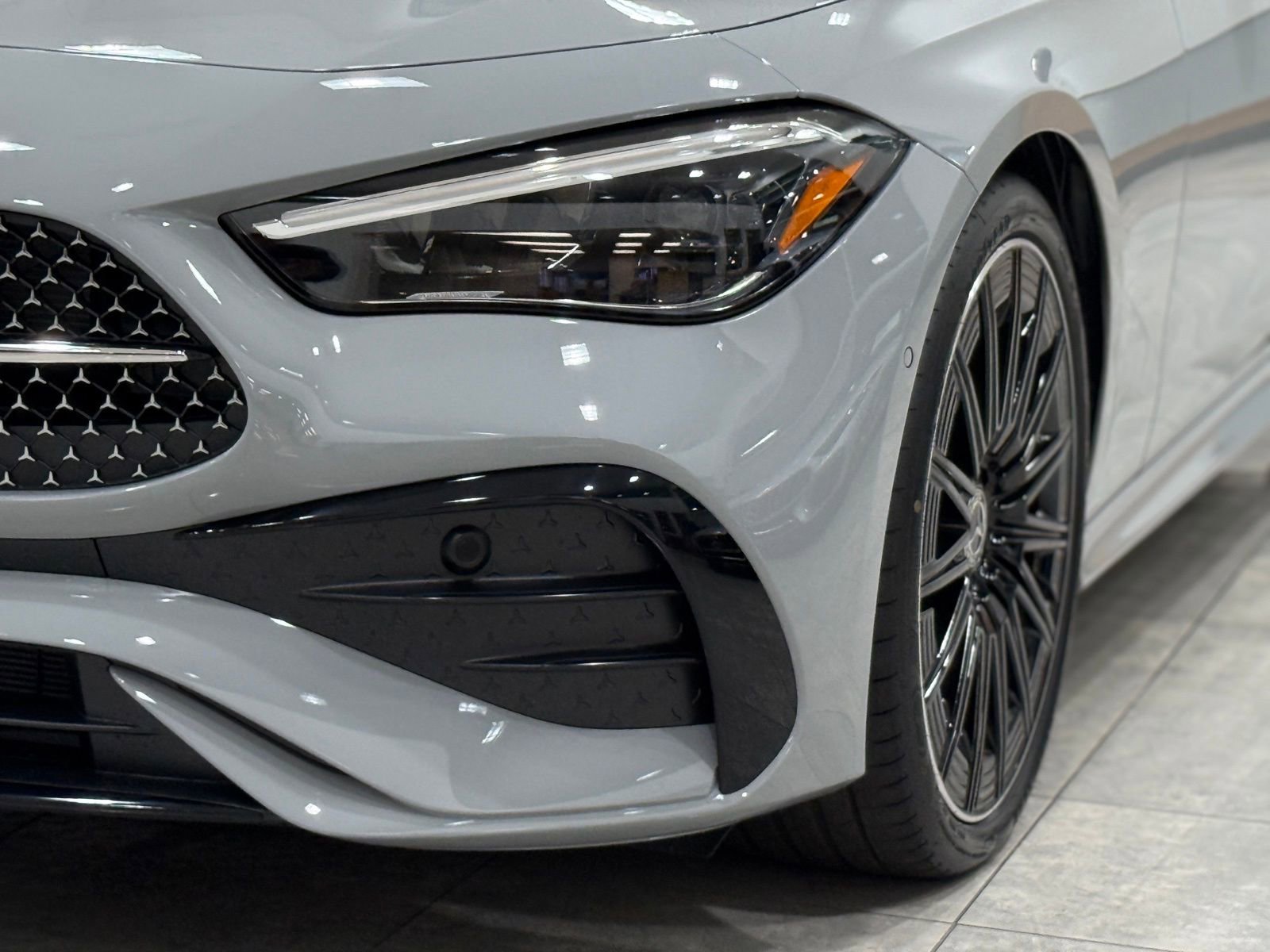 New 2026 Mercedes-Benz CLE 450 4MATIC Coupe image 4