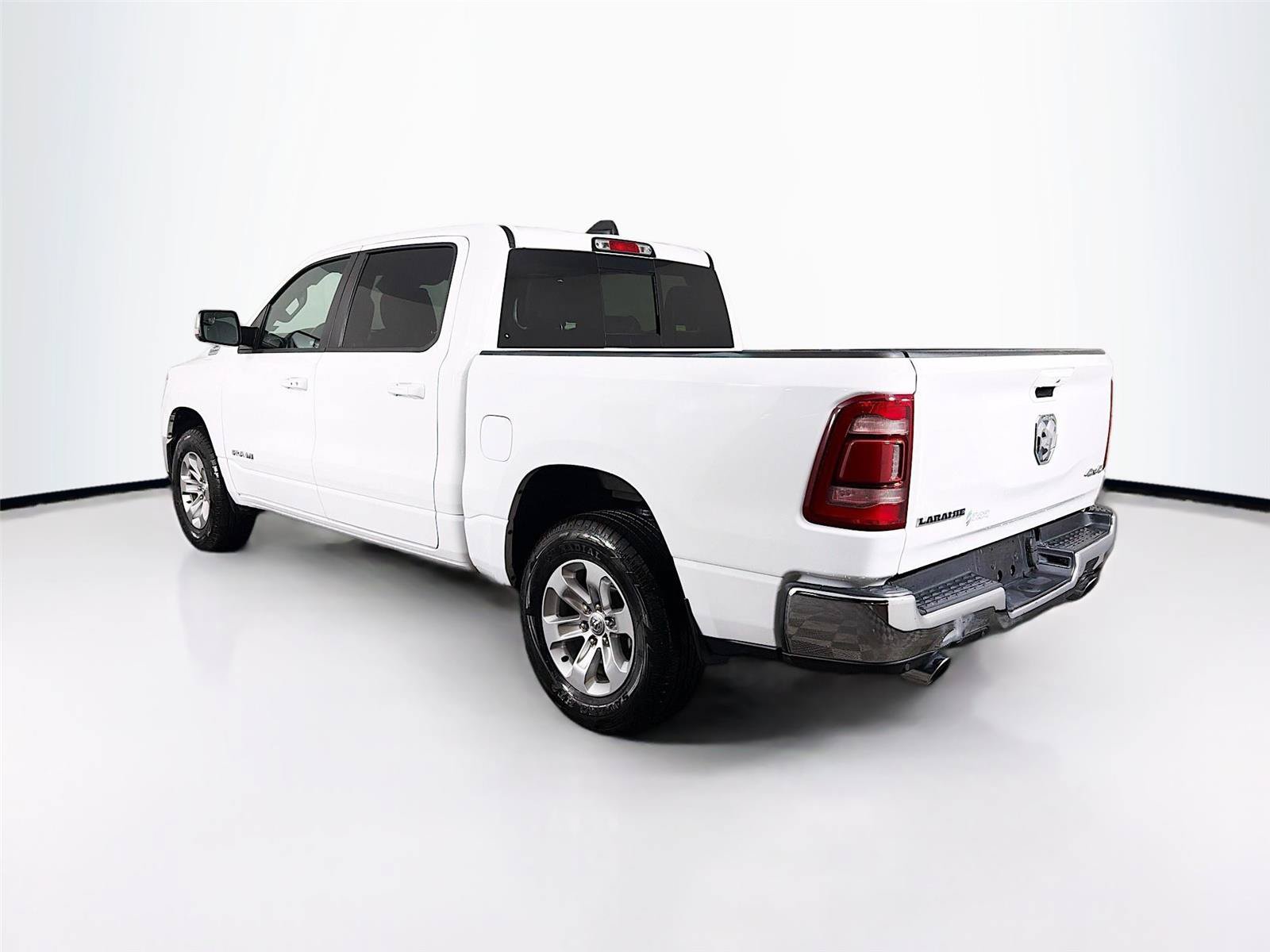 Used 2023 RAM 1500 Laramie AWD/4WD image 9