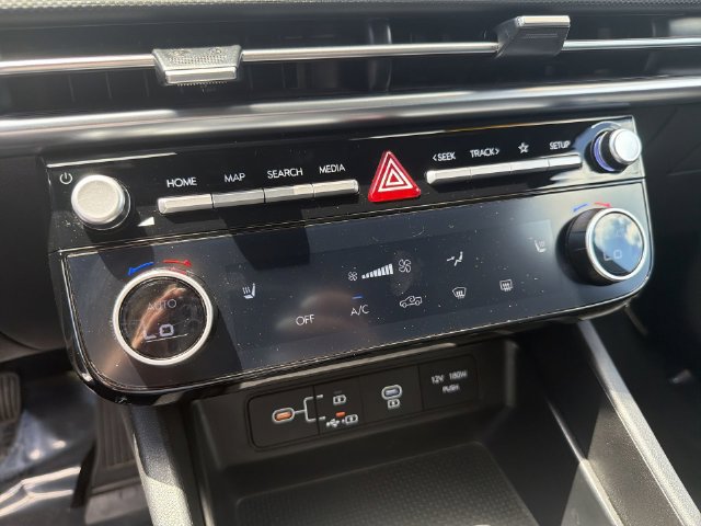 Used 2025 Hyundai Santa Cruz SEL AWD/4WD image 29