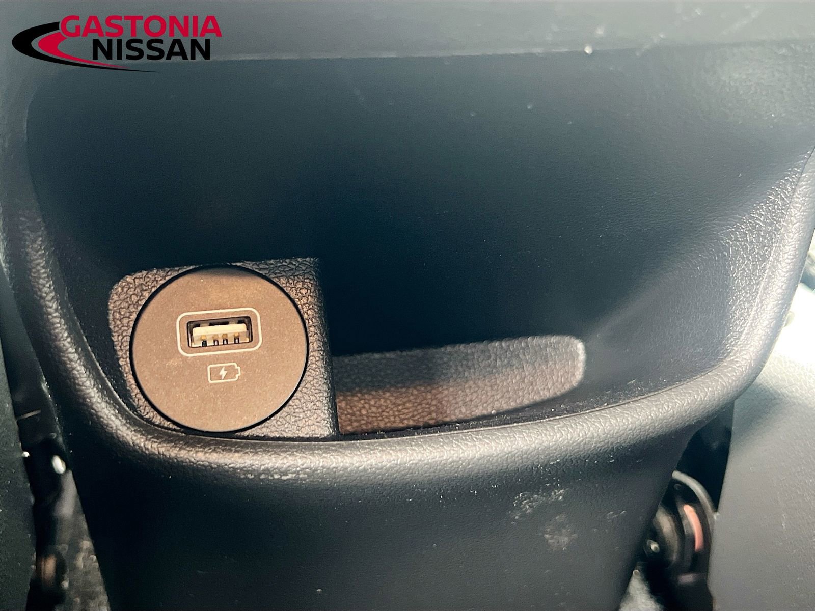 Used 2023 Hyundai Kona SEL image 32