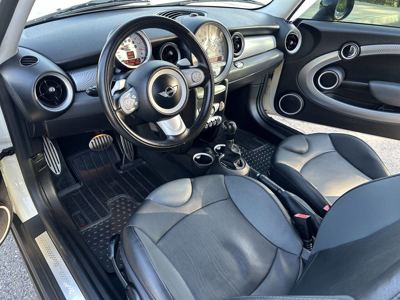 Used 2010 MINI Cooper S image 3