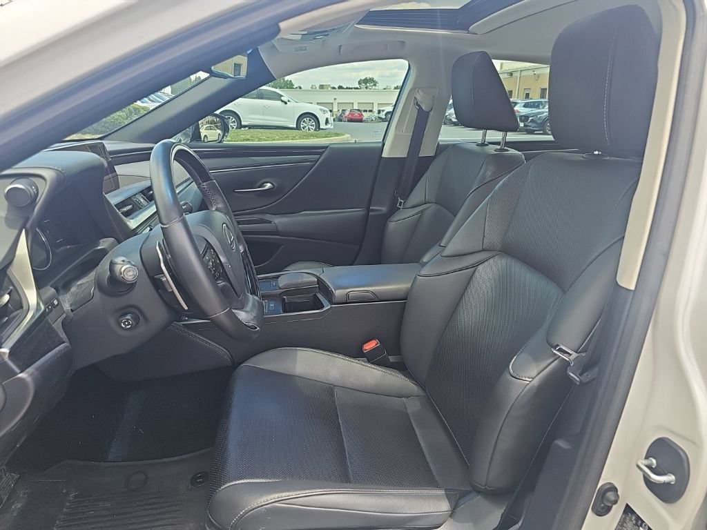 Used 2020 Lexus ES 350 w/ Premium Package FWD image 3
