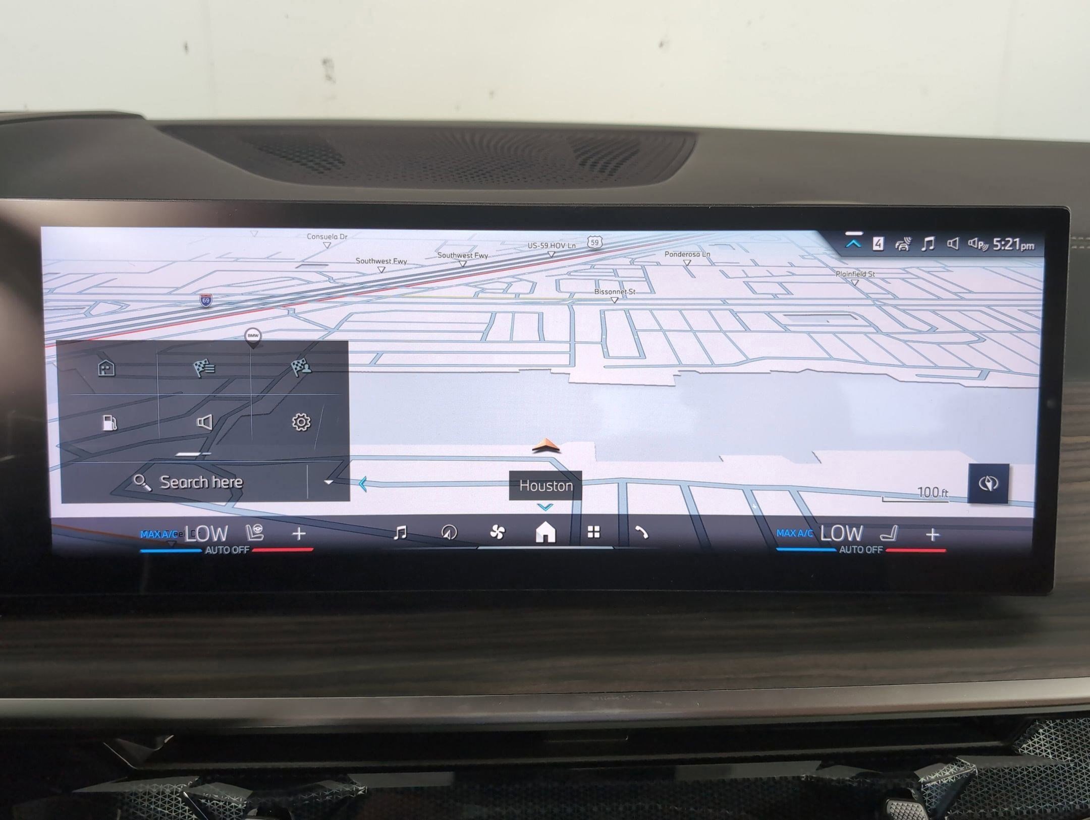 Used 2026 BMW X7 xDrive40i w/ Premium Package image 24