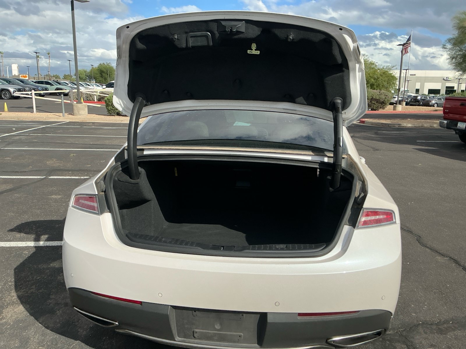 Used 2019 Lincoln MKZ Premiere FWD image 34