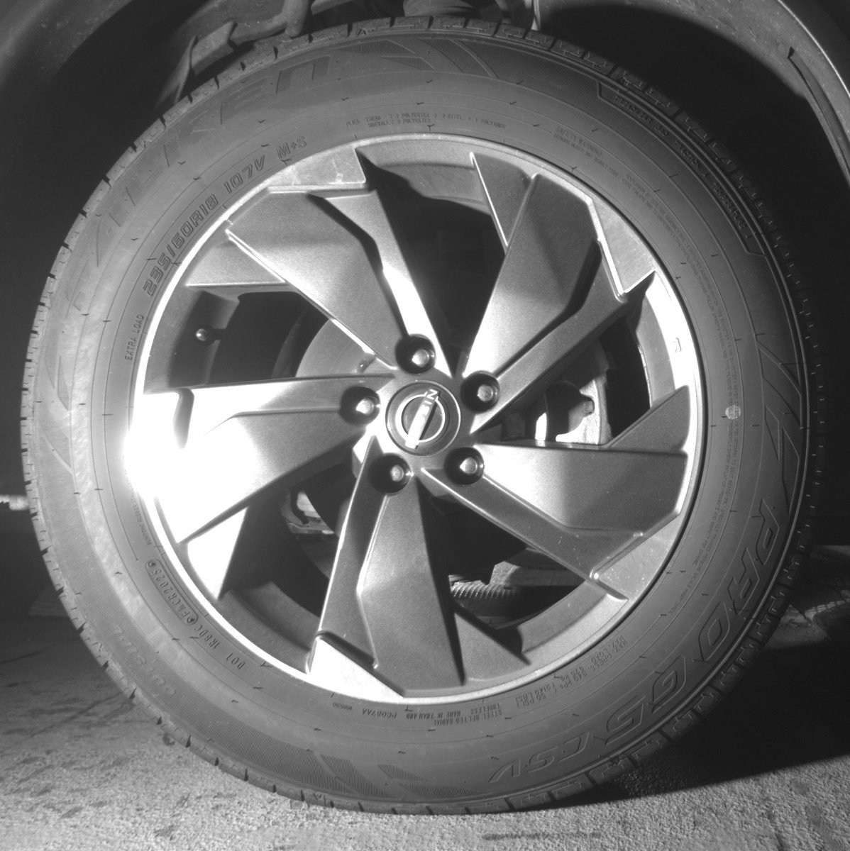 Used 2025 Nissan Rogue SV AWD/4WD image 13