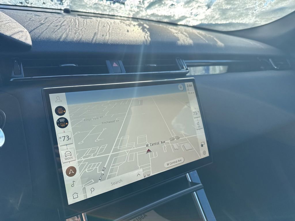 Used 2024 Land Rover Range Rover Velar Dynamic SE image 16