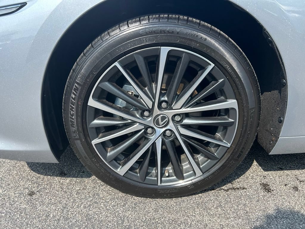Used 2024 Lexus ES 350 w/ Premium Package FWD image 24