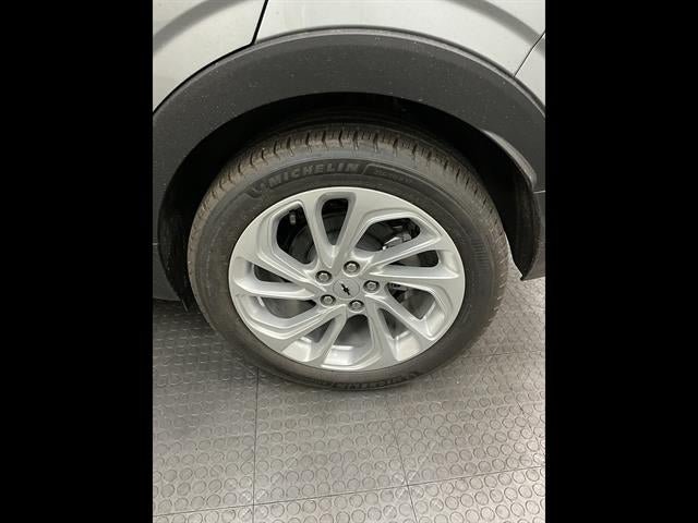 New 2027 Chevrolet Bolt LT w/ Comfort Package FWD image 35