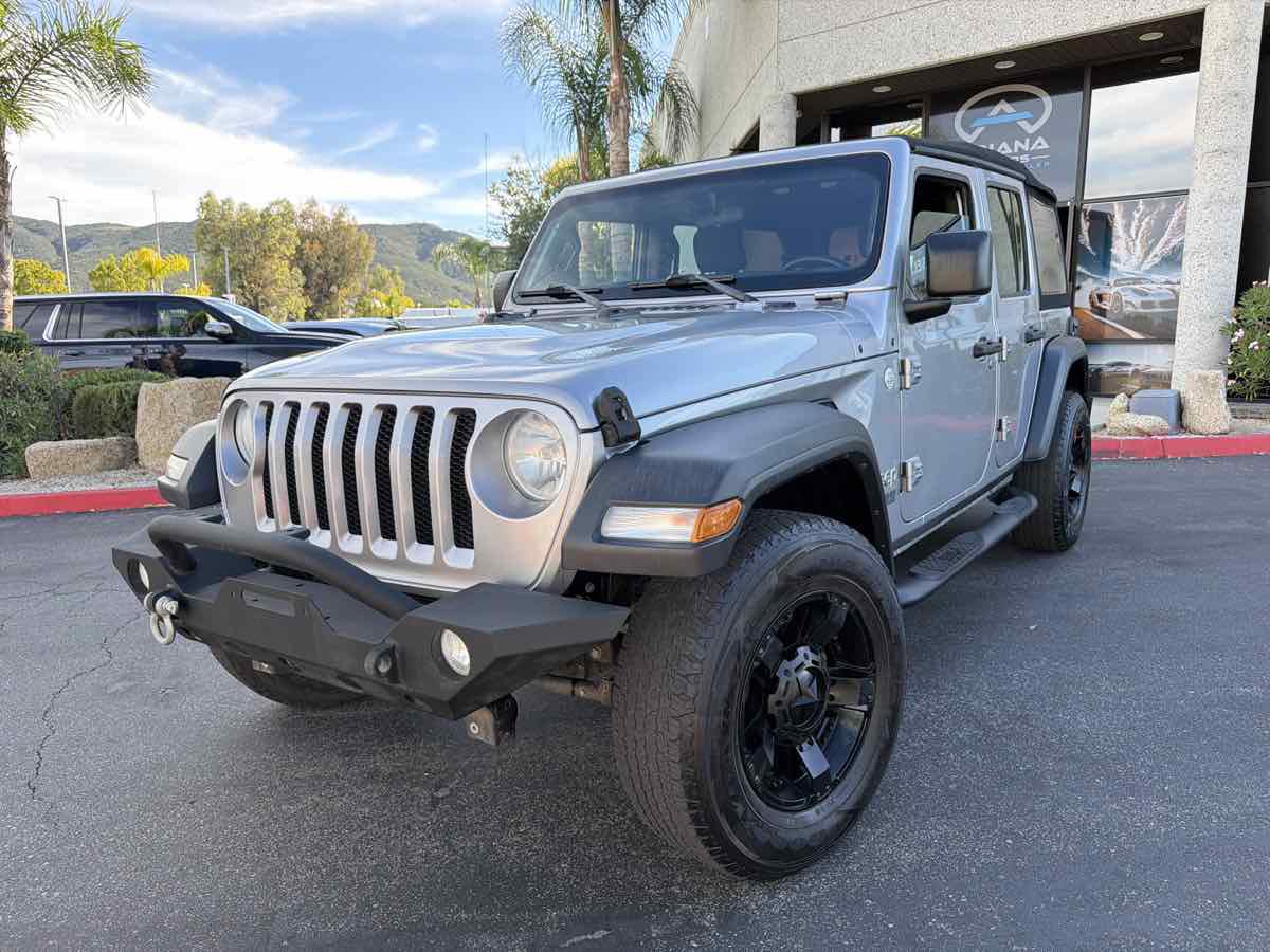 Used 2018 Jeep Wrangler Unlimited Sport AWD/4WD image 2