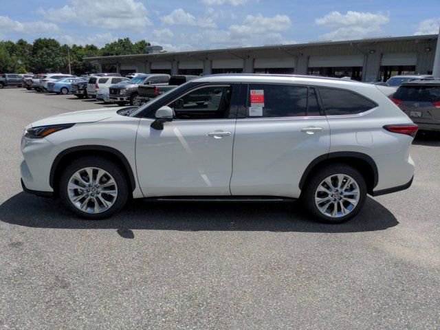Used 2021 Toyota Highlander Limited image 7
