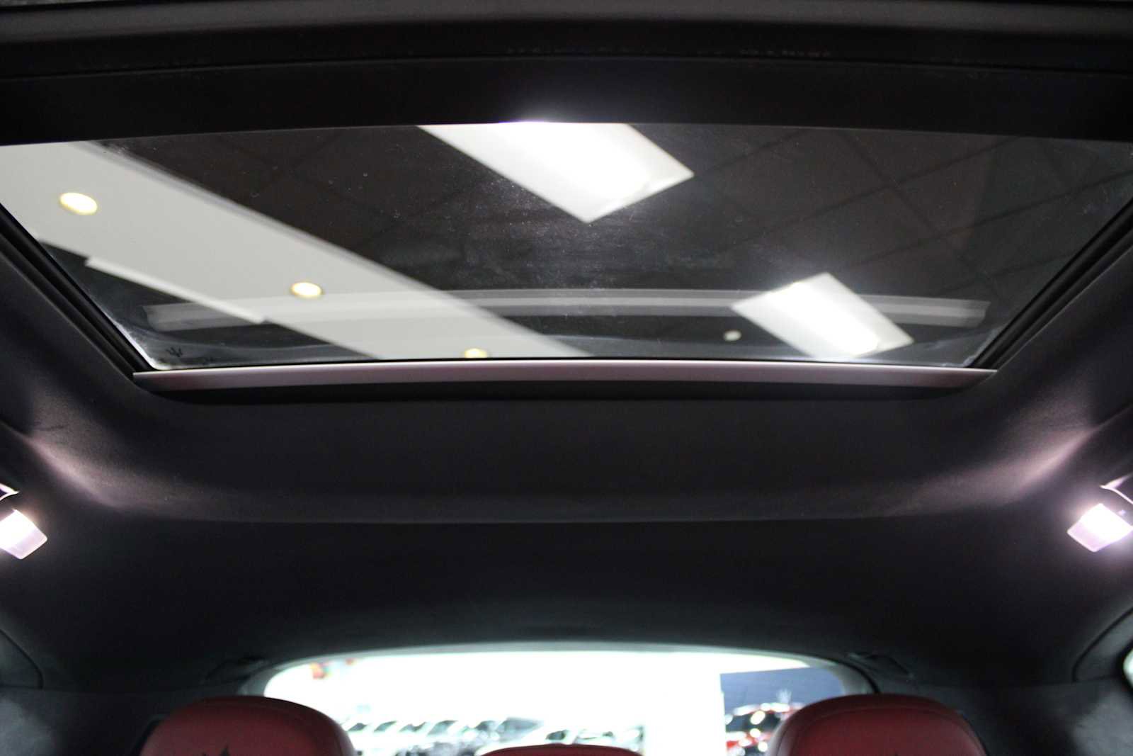 Used 2022 Maserati Levante GT image 41