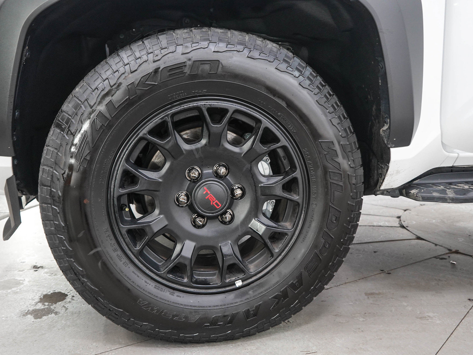 Used 2025 Toyota 4Runner TRD Off-Road Premium w/ Tow Technology Package AWD/4WD image 32