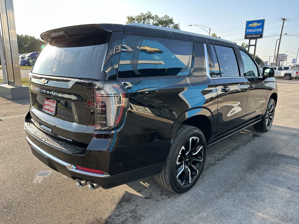 New 2025 Chevrolet Suburban Premier image 4