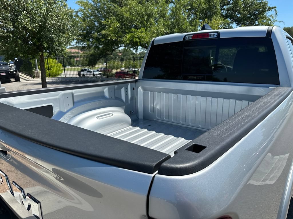 New 2026 RAM 1500 Laramie AWD/4WD image 40