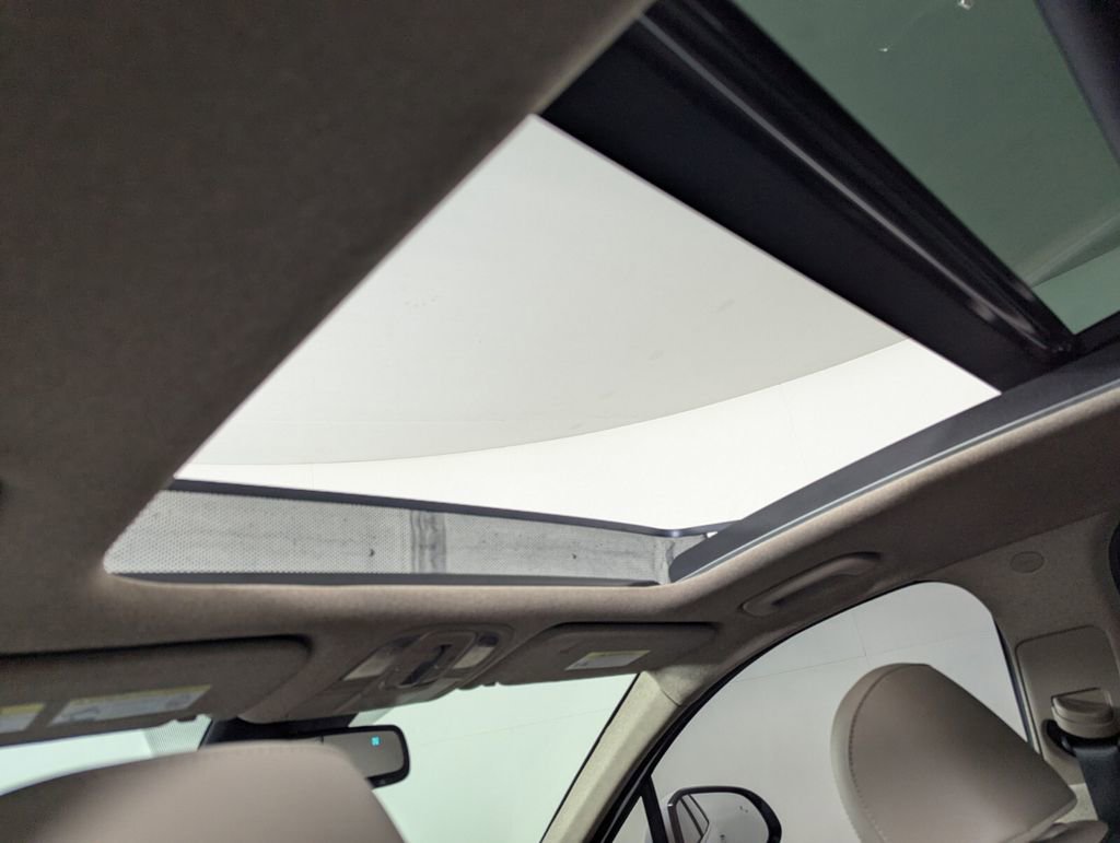 Used 2019 Hyundai Santa Fe FWD image 26