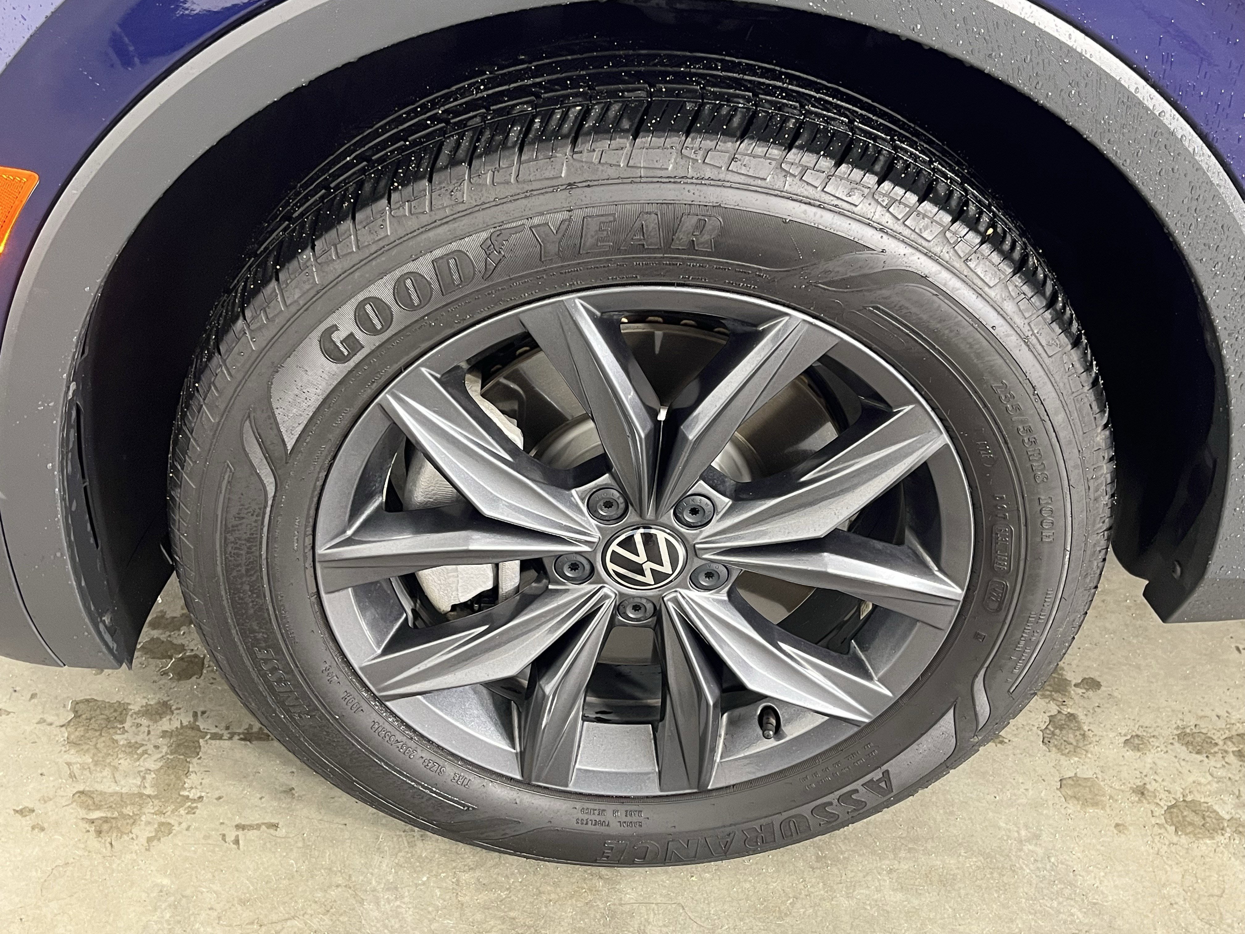 Certified 2022 Volkswagen Tiguan SE w/ Panoramic Sunroof Package image 24