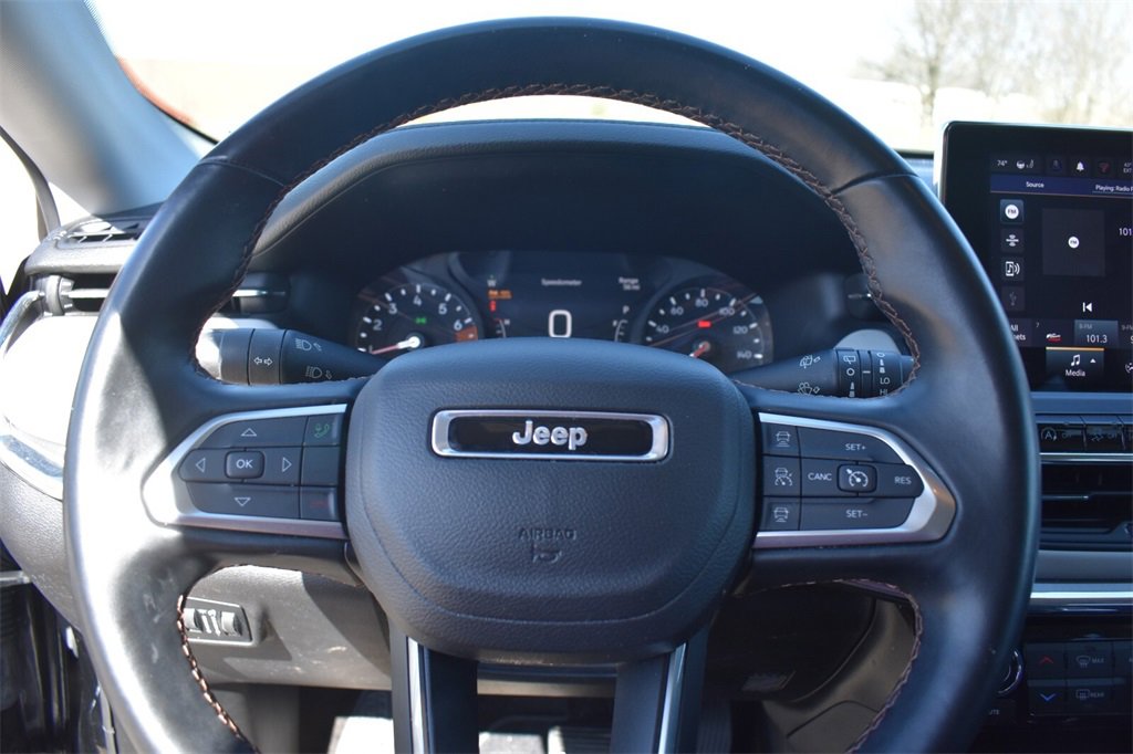 Used 2022 Jeep Compass Limited image 31