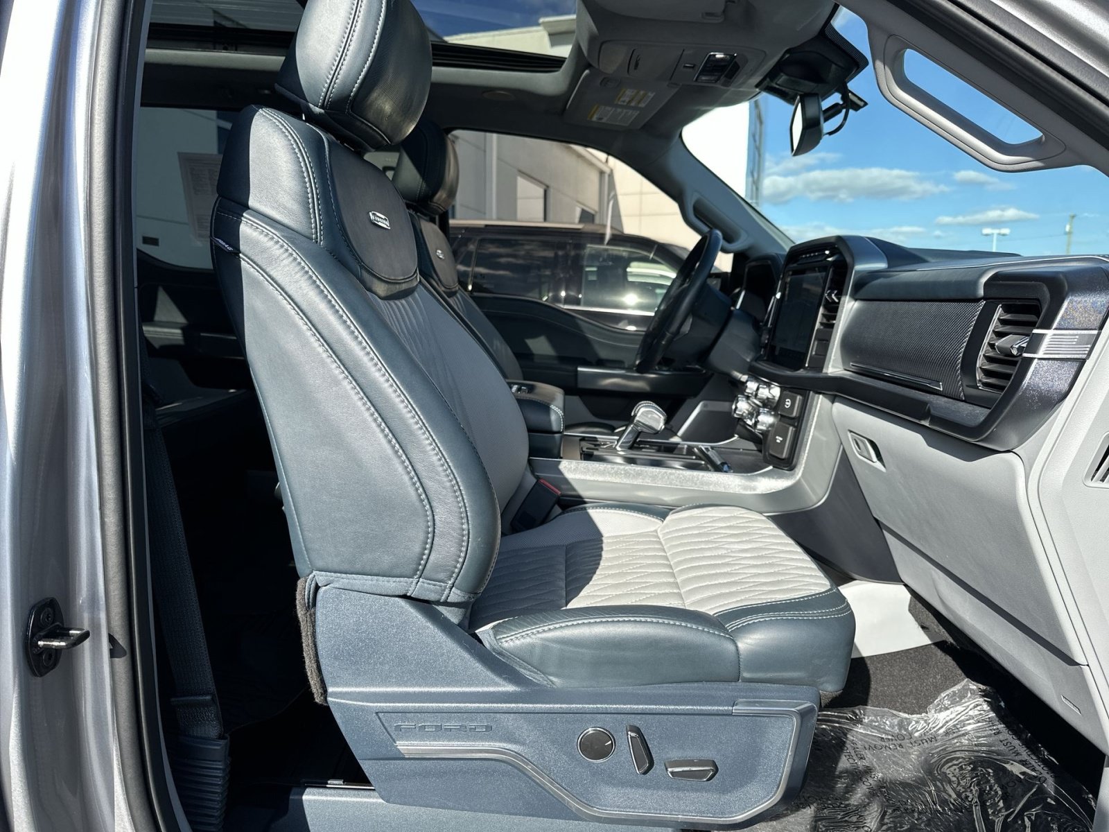 Used 2023 Ford F150 Limited AWD/4WD image 27