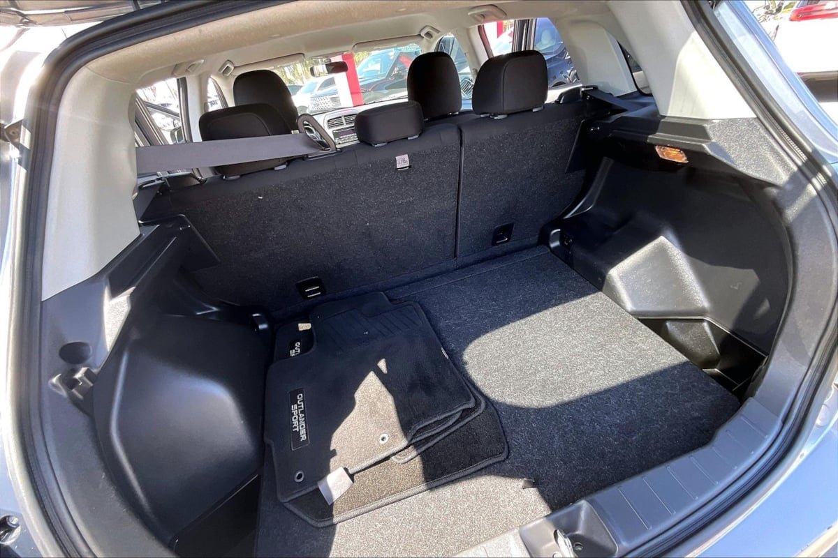 Used 2017 Mitsubishi Outlander Sport ES FWD image 25