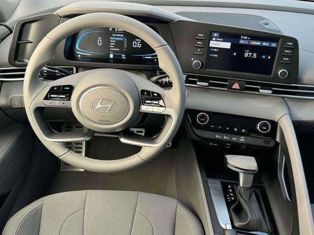 New 2025 Hyundai Elantra Sport FWD image 26