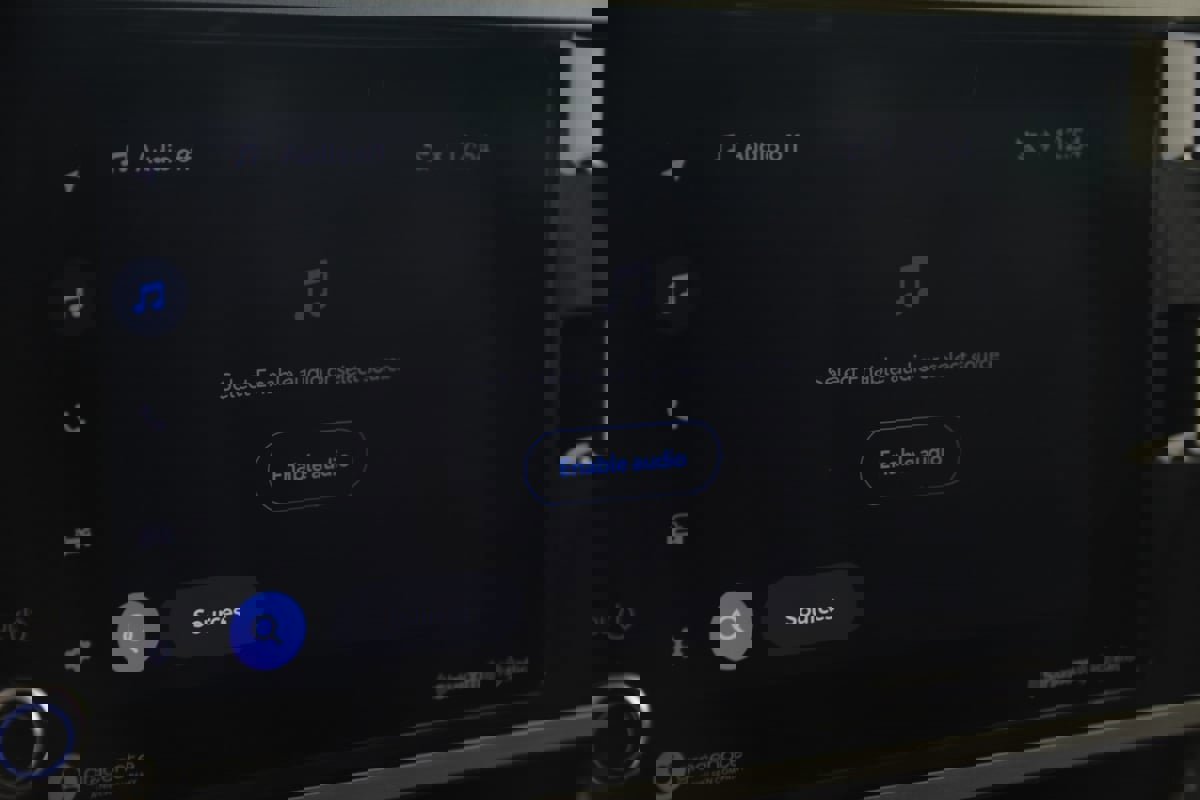 Used 2024 Toyota Sequoia Limited image 40