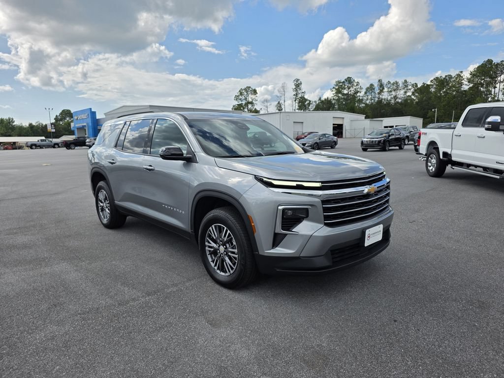 Used 2026 Chevrolet Traverse LT AWD/4WD image 7