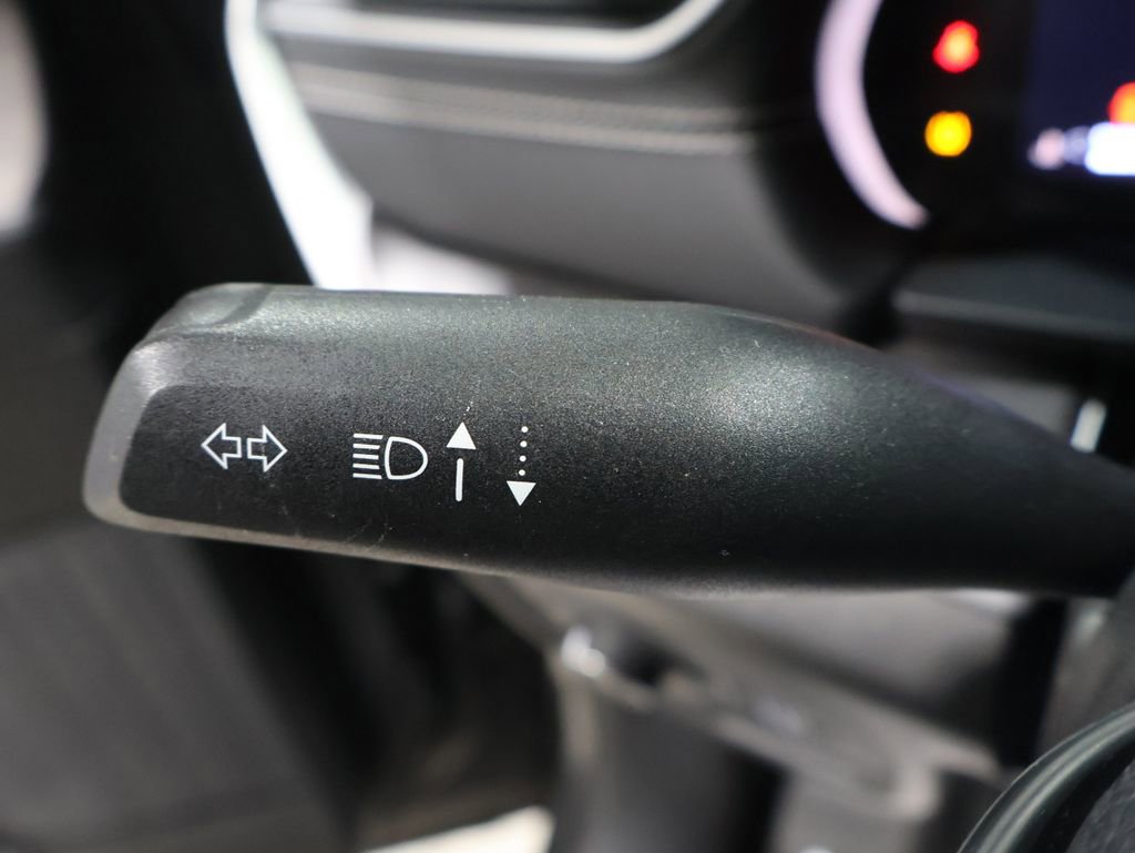 Used 2024 Jeep Grand Cherokee L Limited w/ Luxury Tech Group II image 42