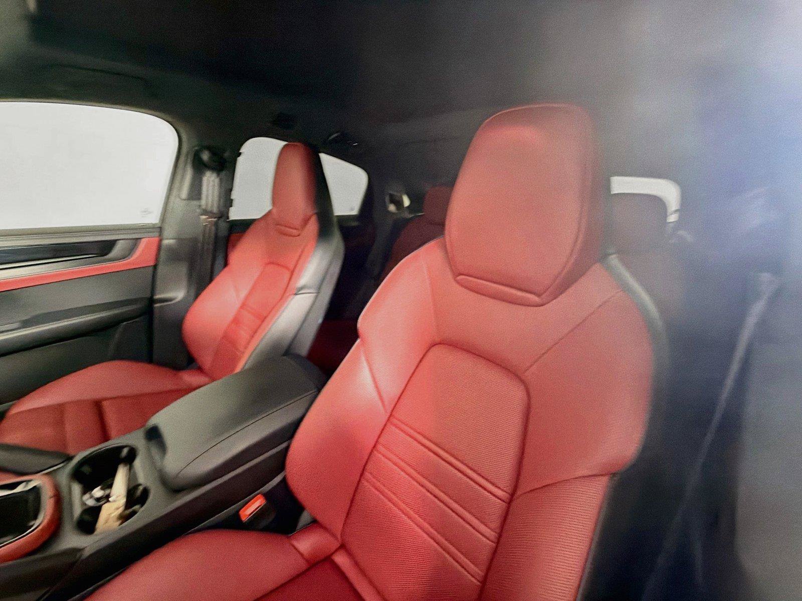 Used 2026 Porsche Cayenne GTS AWD/4WD image 5