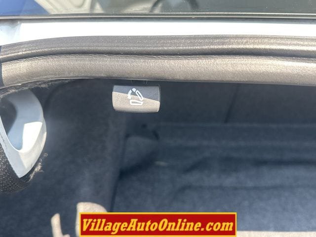 Used 2022 Volkswagen Passat 2.0T SE FWD image 35