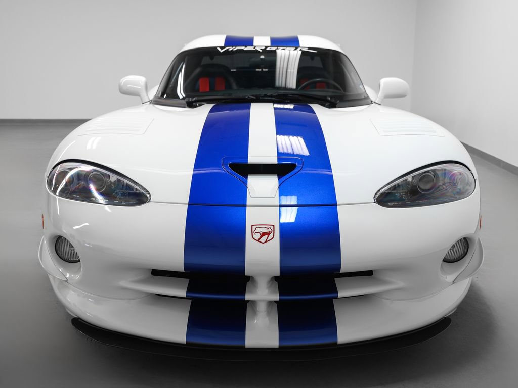 Used 1998 Dodge Viper GTS image 17