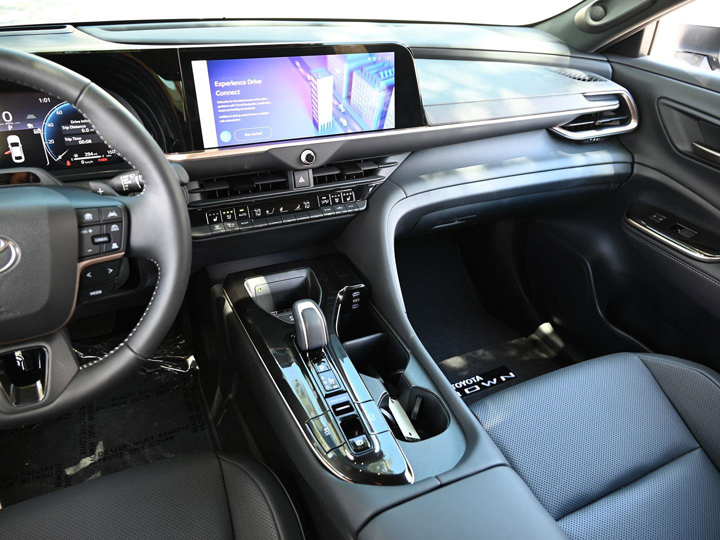 Used 2025 Toyota Crown Platinum image 34