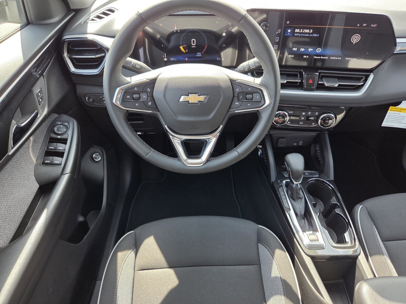 New 2026 Chevrolet TrailBlazer LT w/ Convenience Package FWD image 9