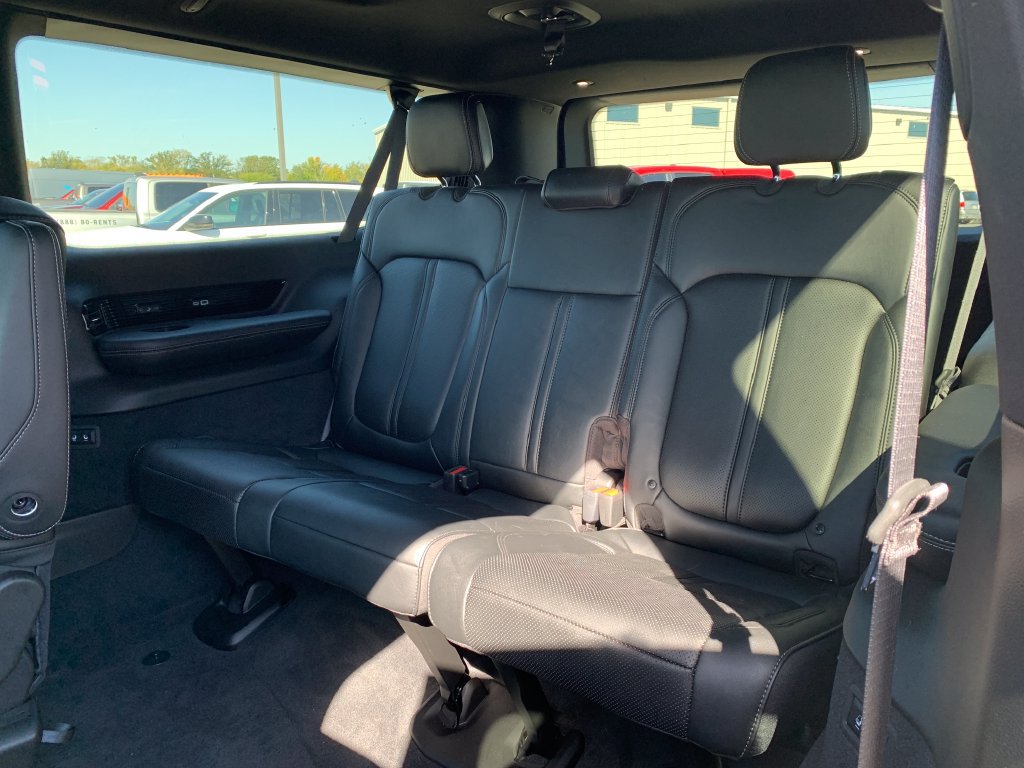 Used 2026 Jeep Grand Wagoneer L Summit w/ Rear Seat Video Group I AWD/4WD image 7