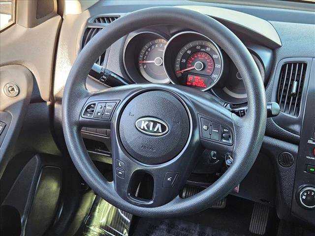 Used 2012 Kia Forte EX image 11