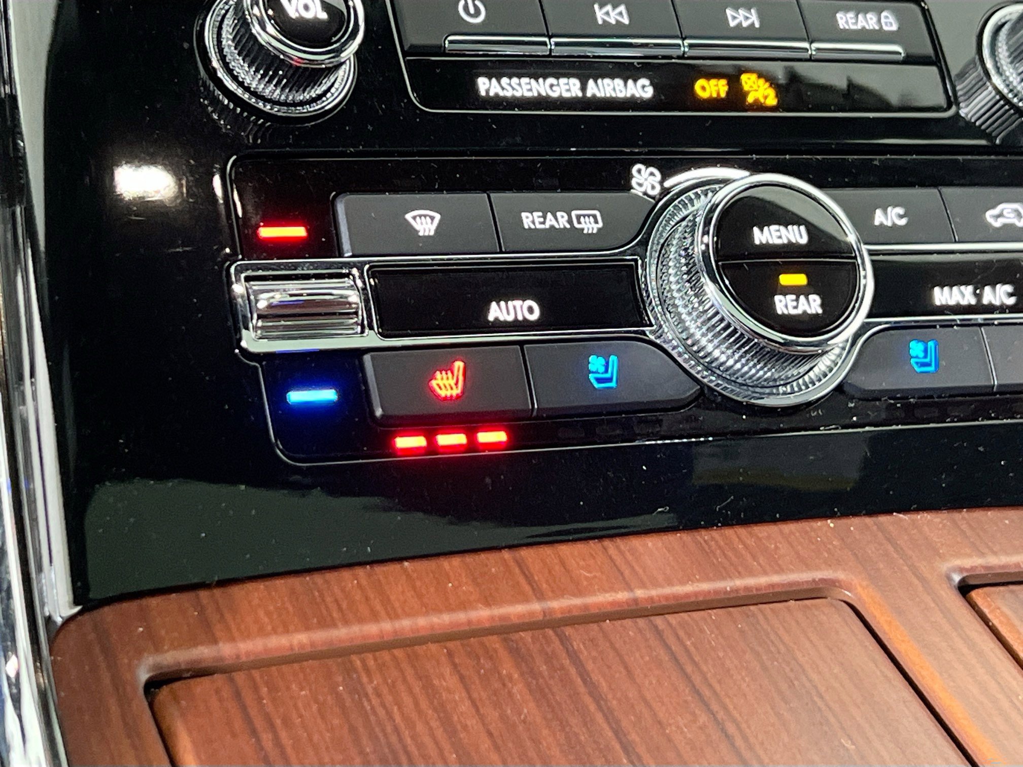 Used 2022 Lincoln Navigator Reserve image 21