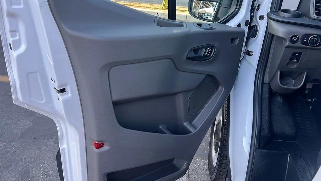 New 2024 Ford Transit 150 Low Roof image 17