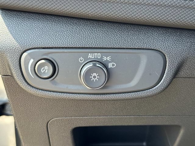 Used 2025 Chevrolet TrailBlazer LT FWD image 27