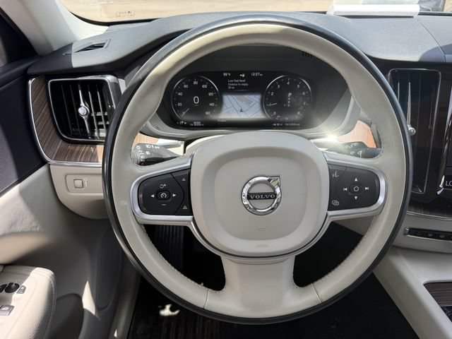 Used 2021 Volvo XC60 T5 Momentum w/ Advanced Package AWD/4WD image 13