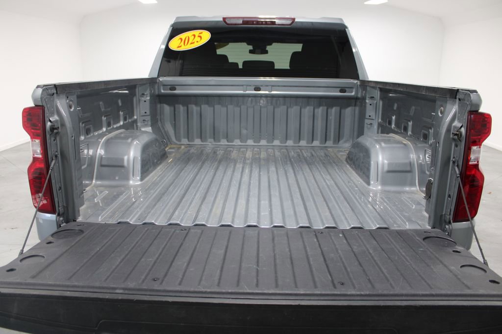 Used 2025 Chevrolet Silverado 1500 LT image 19