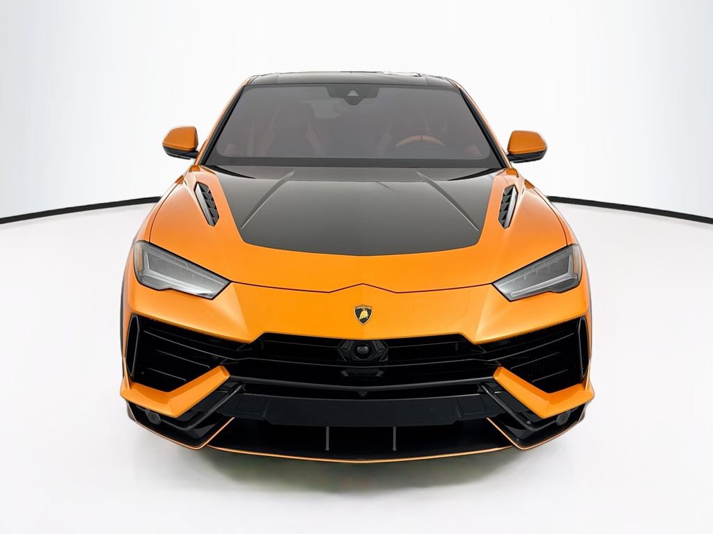 Used 2023 Lamborghini Urus Performante AWD/4WD image 2