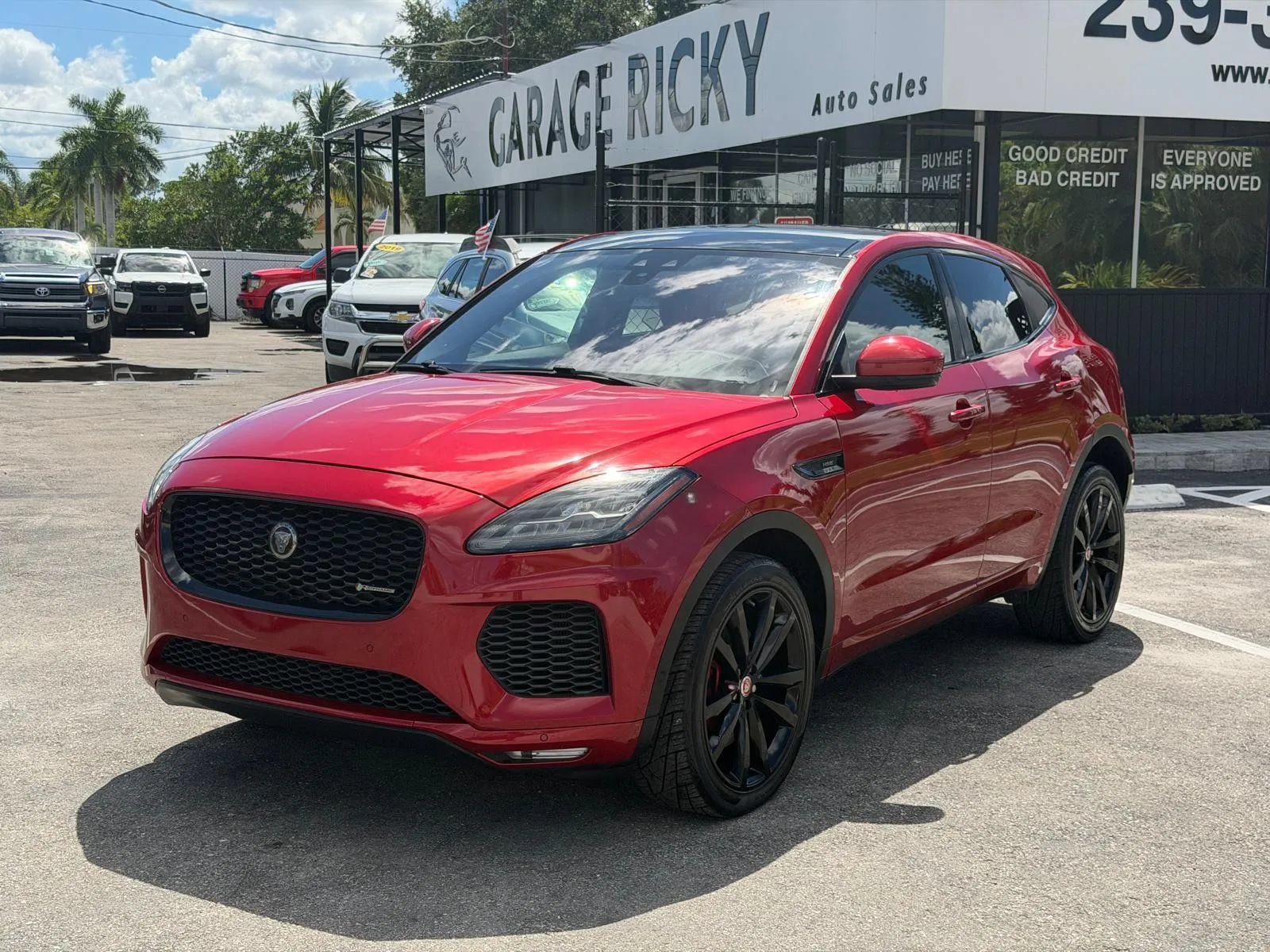Used 2019 Jaguar E-PACE R-Dynamic HSE AWD/4WD image 1
